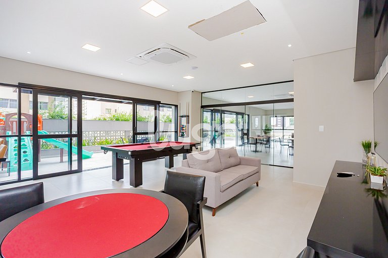 Centro Curitiba: Design, Conforto e Lazer.