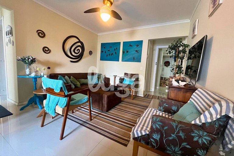 Apartamento no Centro de BC / 450m da praia