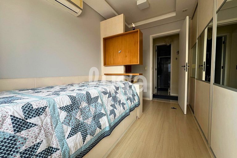 Apartamento no Centro de BC / 450m da praia