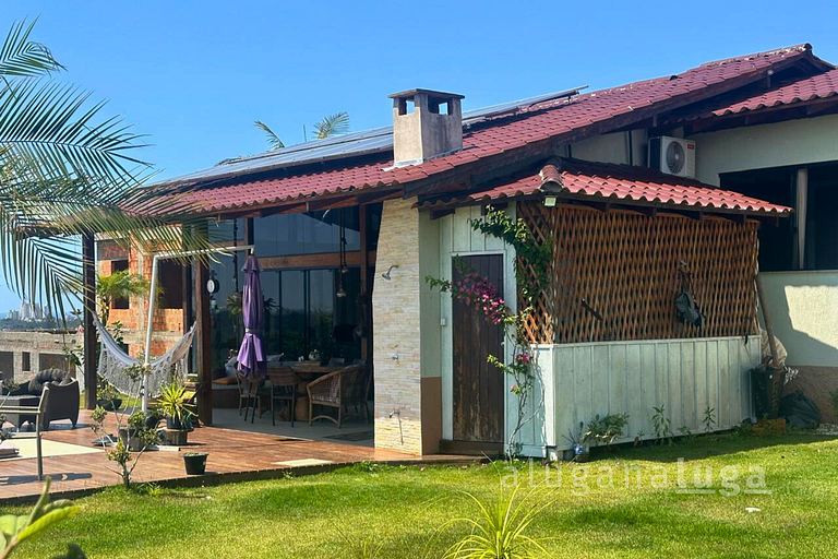 LUGA Farm House | Vista Mar, Cidade & Montanhas