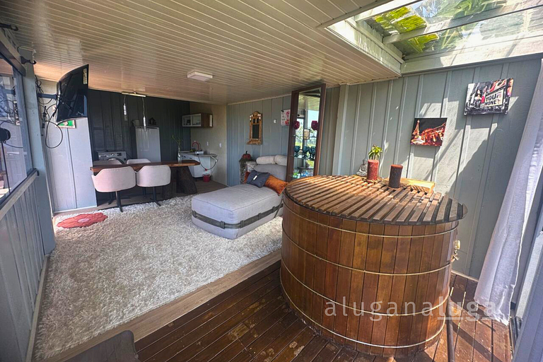 LUGA Farm House | Vista Mar, Cidade & Montanhas