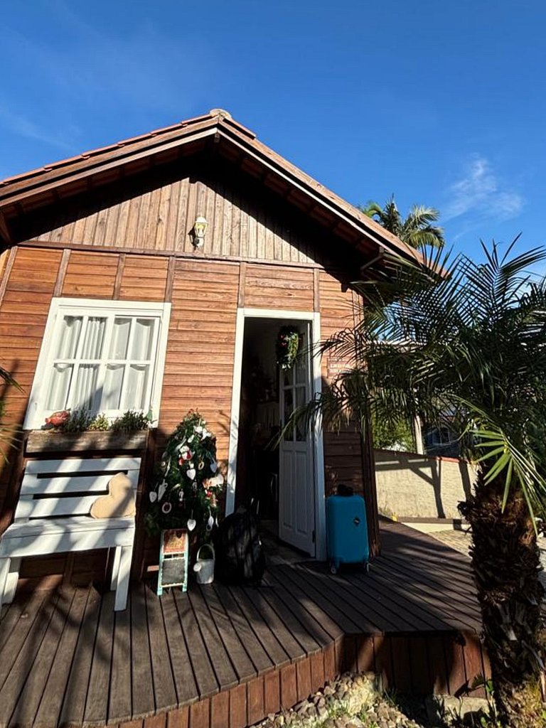 Cabana Coração: Romantismo, Banheira e Natureza