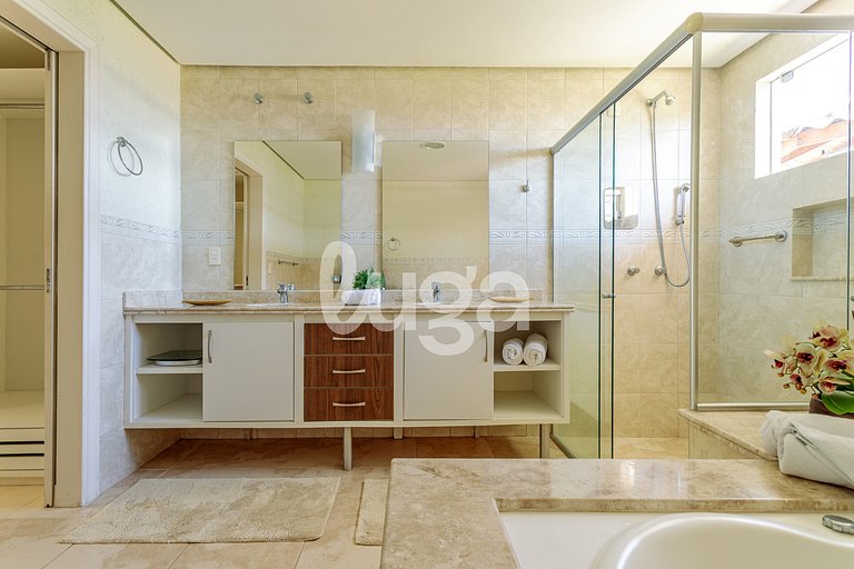 Chimenea y Naturaleza | Refugio Alpino