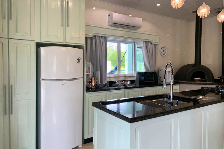 LUGA Refúgio em Cocal do Sul com Piscina