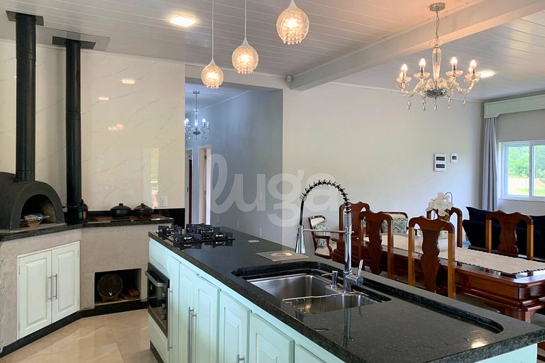 LUGA Refúgio em Cocal do Sul com Piscina