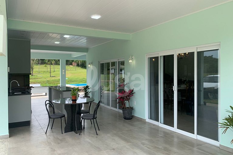 LUGA Refúgio em Cocal do Sul com Piscina