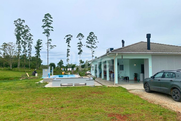 LUGA Refúgio em Cocal do Sul com Piscina