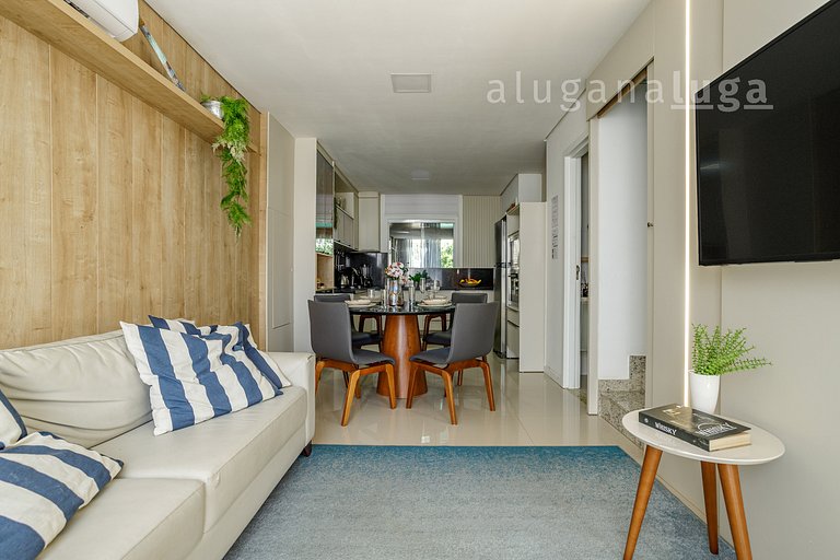 LUGA Vacation Home with Pool and Jacuzzi