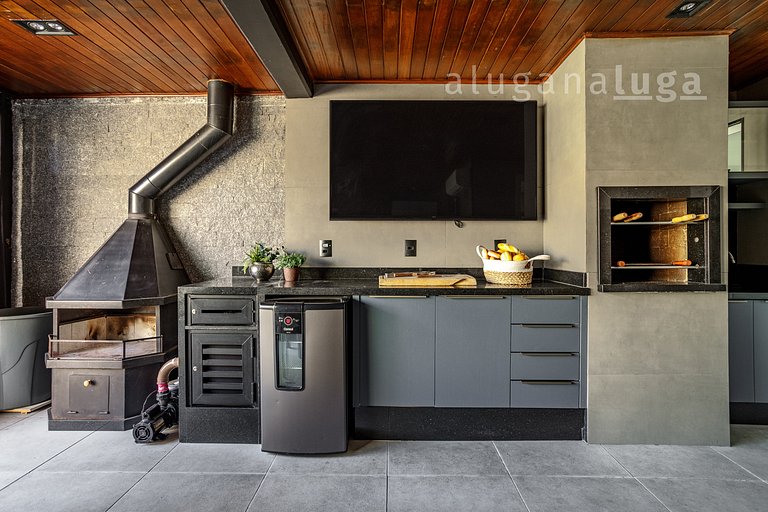 LUGA Maison de vacances avec piscine et jacuzzi