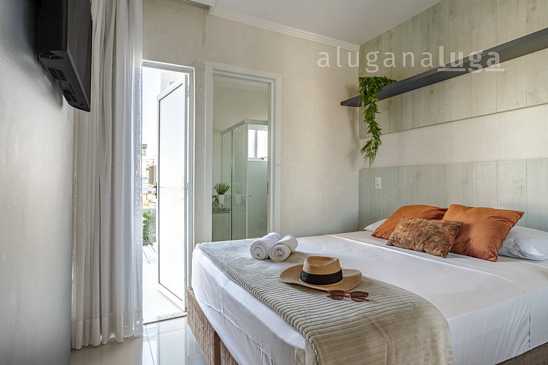 LUGA Vacation Home with Pool and Jacuzzi