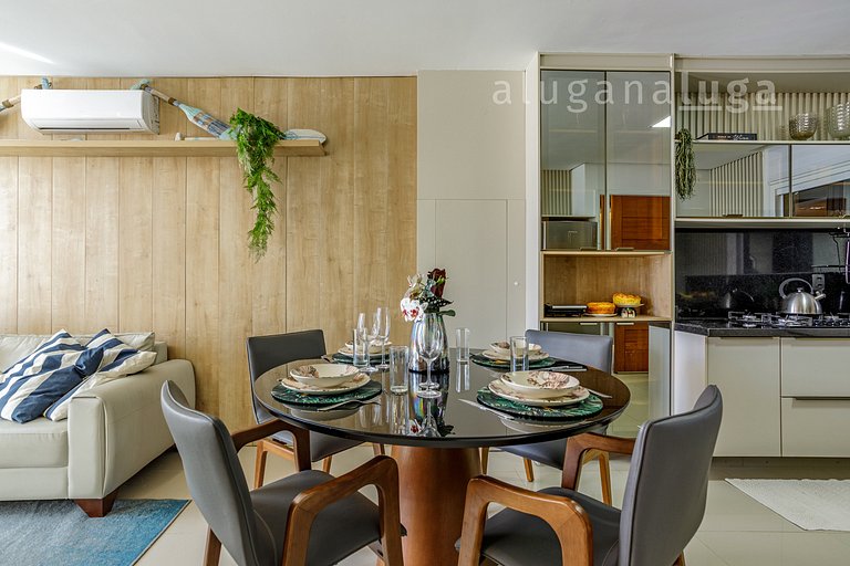 LUGA Vacation Home with Pool and Jacuzzi