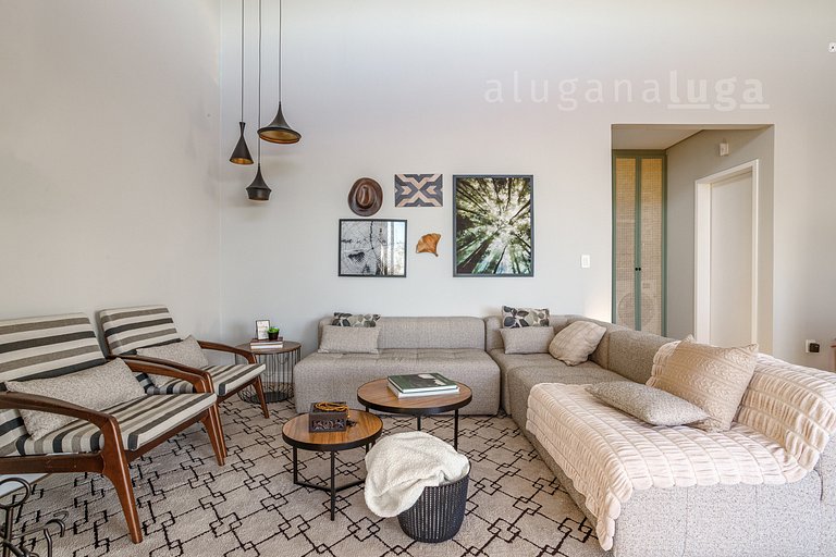 Mountain Paradise with Hot Tub