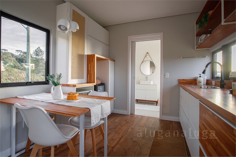 Mountain Paradise with Hot Tub