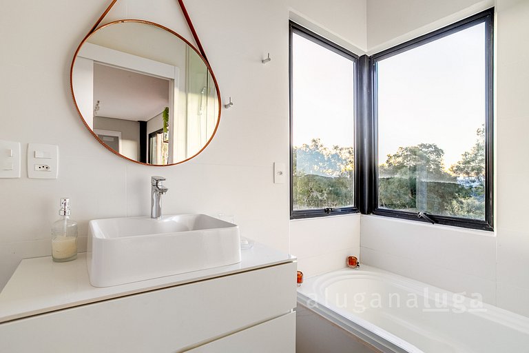 Paraíso Serrano Banheira com Vista