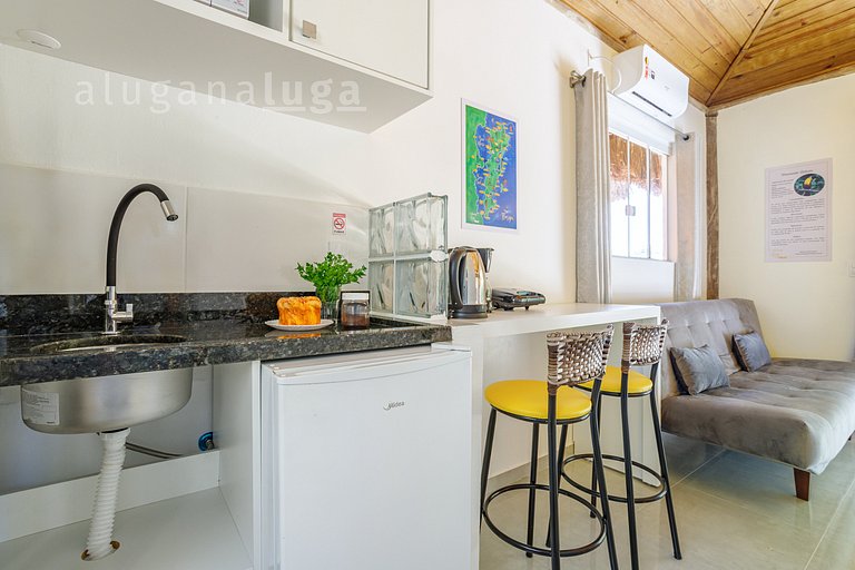 Complete Stay – Pool & BBQ Area