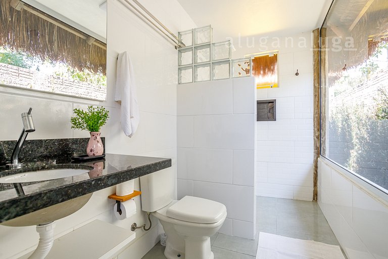 Complete Stay – Pool & BBQ Area