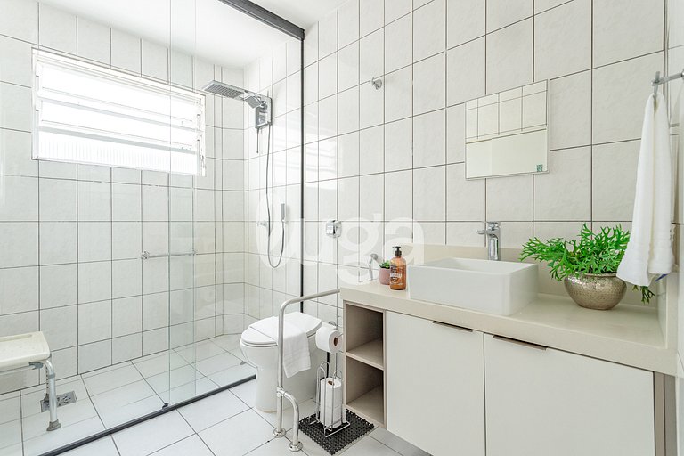 Centro Floripa: Apartamento Amplio y Completo