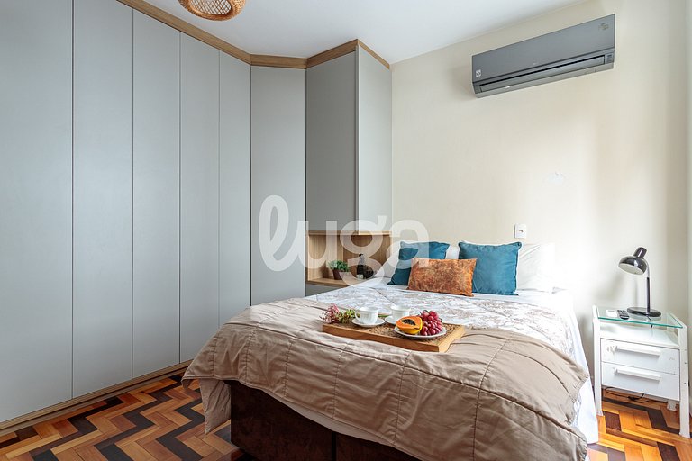 Downtown Floripa: Large and Complete Apartment