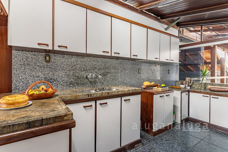 LUGA | Well-Located House in Lagoa da Conceição