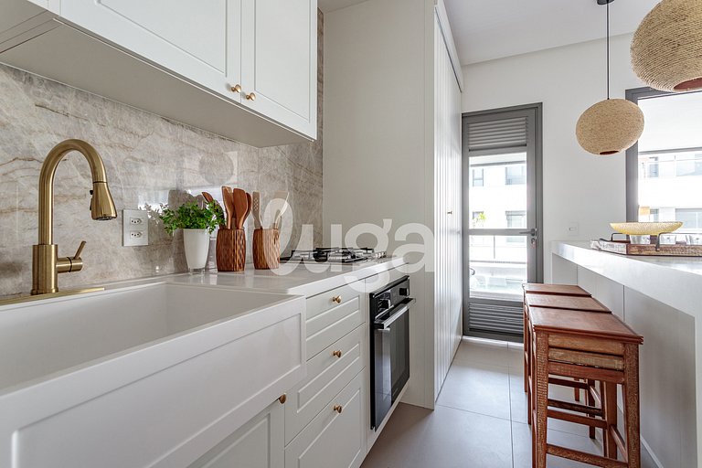 LUGA Beachfront Apartment 1 Minute from the Beach