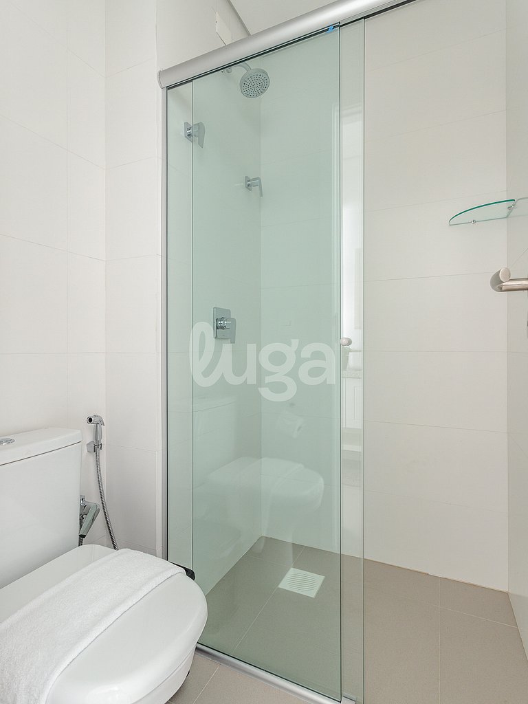 LUGA Beachfront Apartment 1 Minute from the Beach