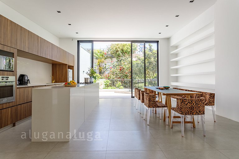 LUGA Maison Complète avec Piscine à Florianópolis