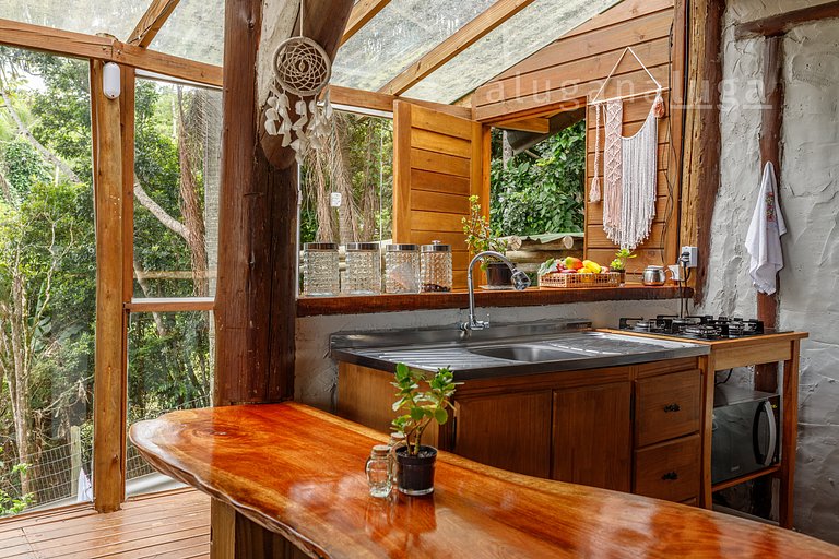 LUGA Romantic Cabin with Sea View