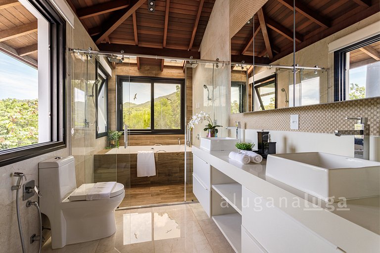 LUGA Casa sofisticada con vista panorámica