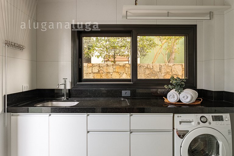 LUGA Casa sofisticada con vista panorámica