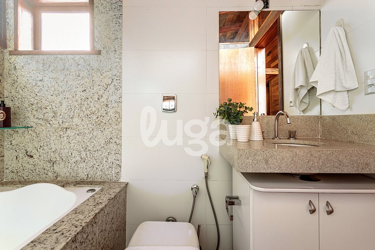 LUGA | Rustic House Near Praia do Rosa