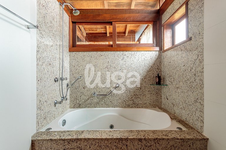 LUGA | Casa Rústica Próx. à Praia do Rosa