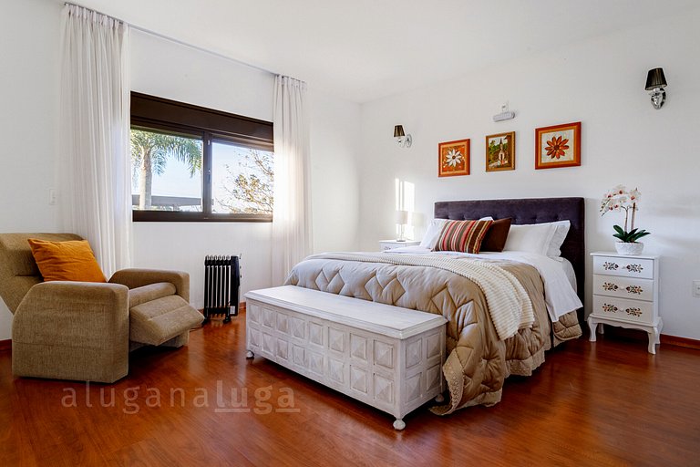 LUGA Exclusive Mansion with Panoramic View