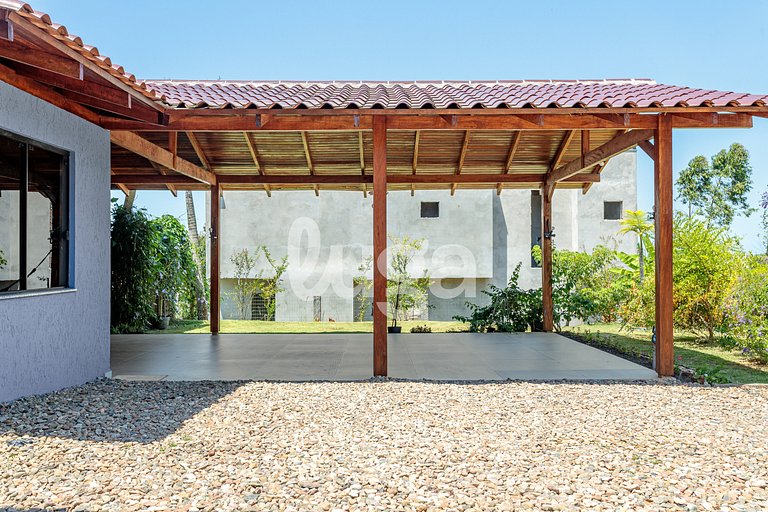 LUGA Farm House | Sea, City & Mountain View