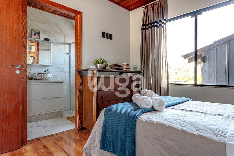 LUGA Farm House | Sea, City & Mountain View