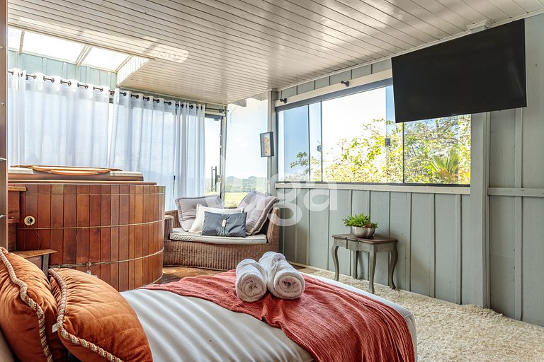 LUGA Farm House | Sea, City & Mountain View