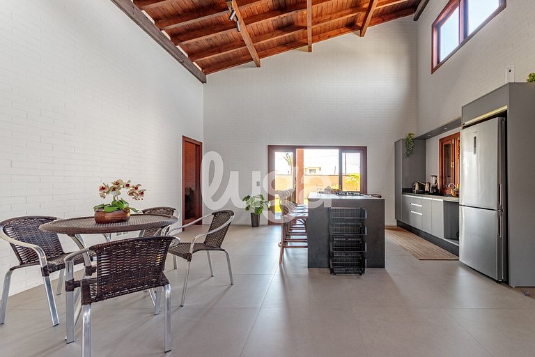 LUGA Casa Aconchegante 450m da praia