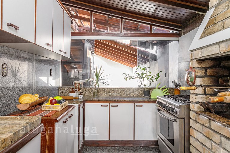 LUGA | Maison bien située à Lagoa da Conceição