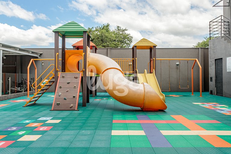 Cozy Apartment with Full Amenities