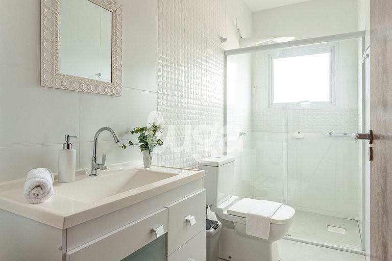 LUGA: Casa Sol – Spacious Home 350m from the Beach