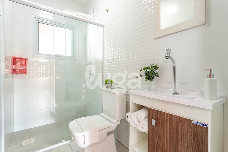 LUGA: Casa Sol – Spacious Home 350m from the Beach