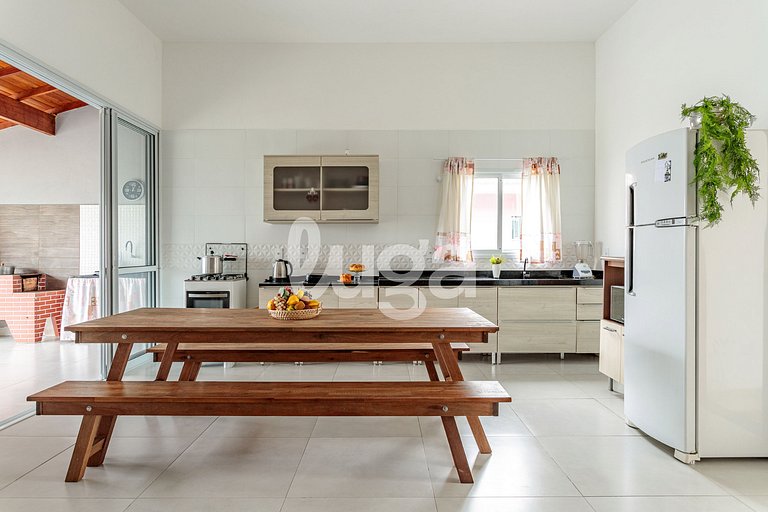 LUGA: Casa Sol – Spacious Home 350m from the Beach