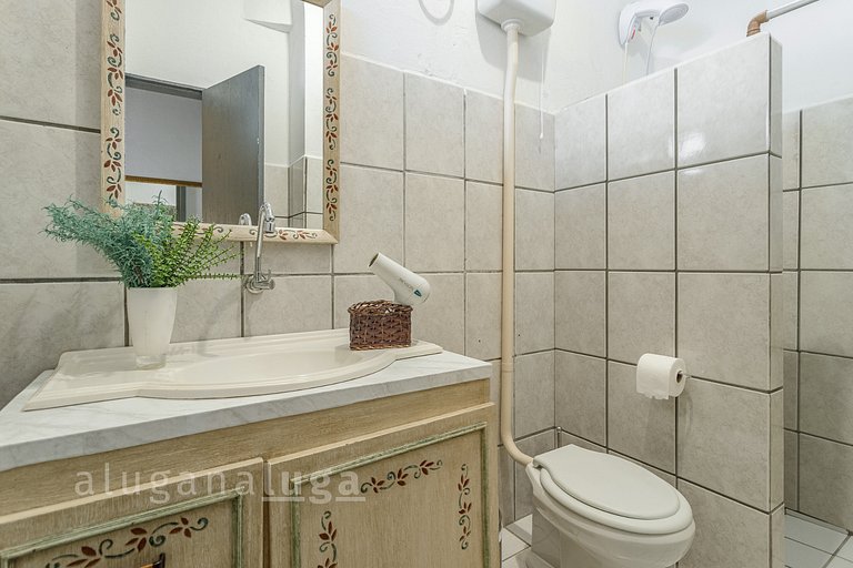 Beachside Retreat – Peace & Comfort