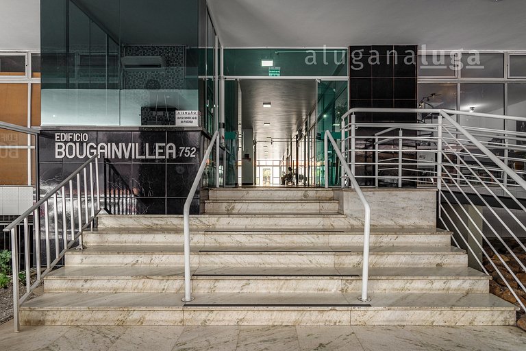 Schmidt : Luxe et Confort au Cœur de Florianópolis