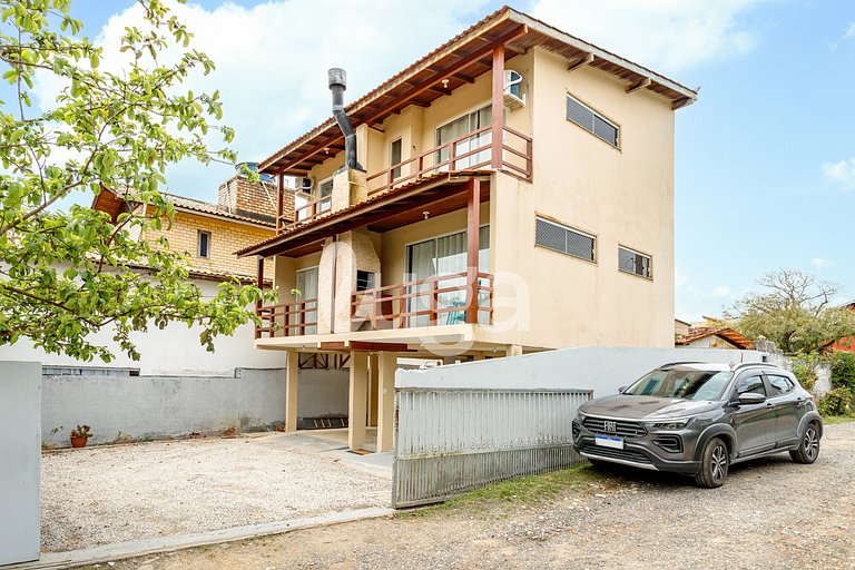 LUGA Santinho Apartment 3min from the Beach #1