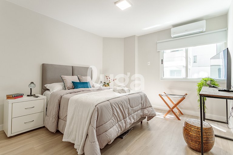 Maritime Retreat 1min from the Beach – BC