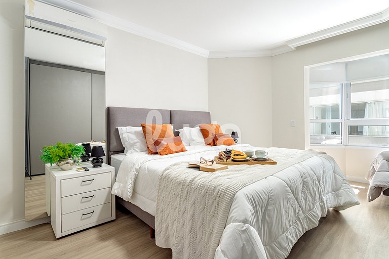 Maritime Retreat 1min from the Beach – BC