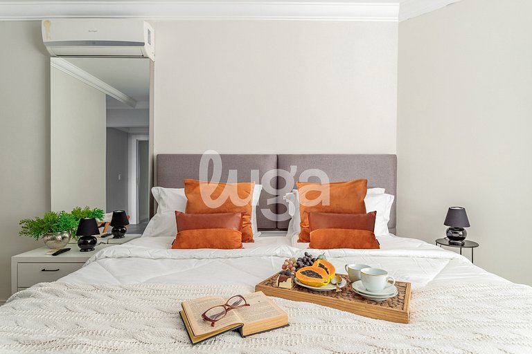 Maritime Retreat 1min from the Beach – BC