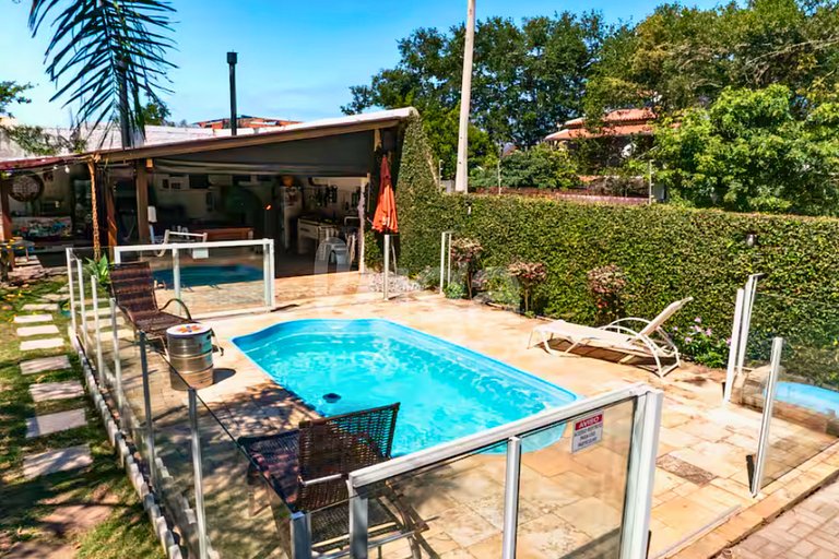 Brewer's Refuge: Suite 900m from Santinho Beach #2