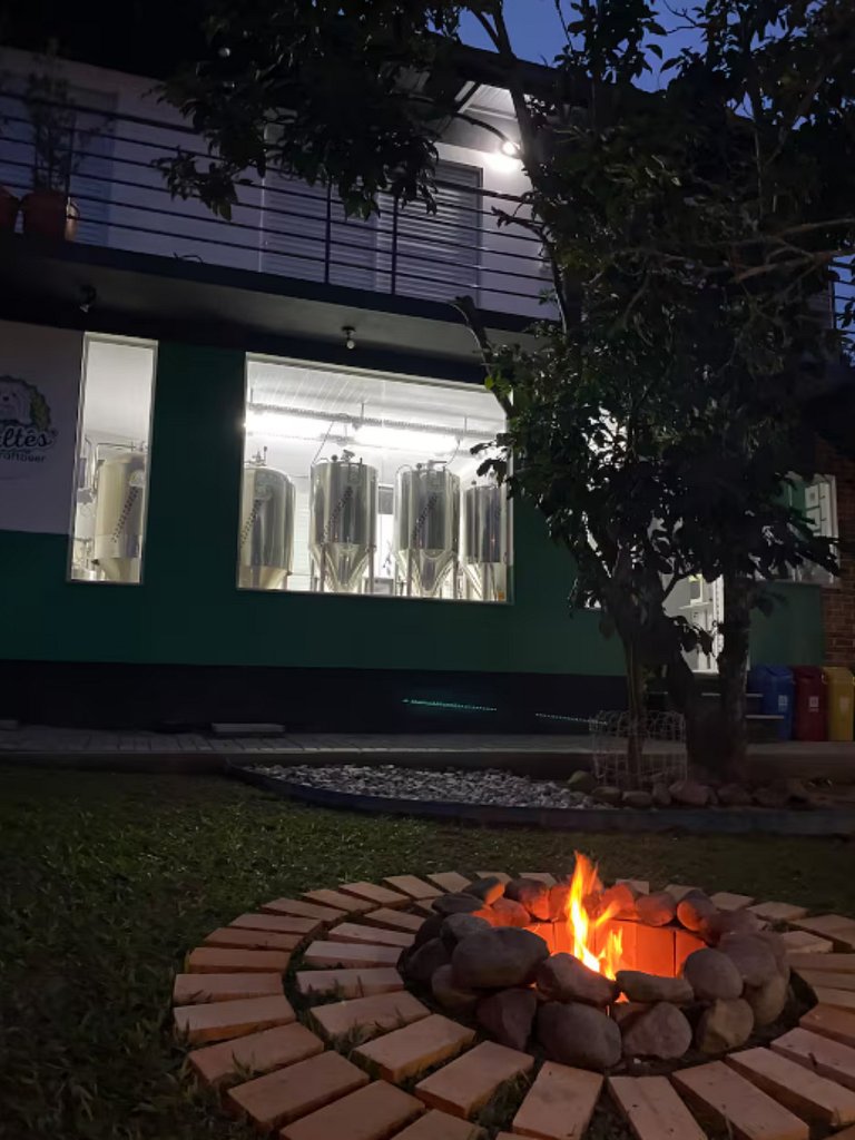 Refúgio Cervejeiro: Suíte a 900m da Praia Santinho #2