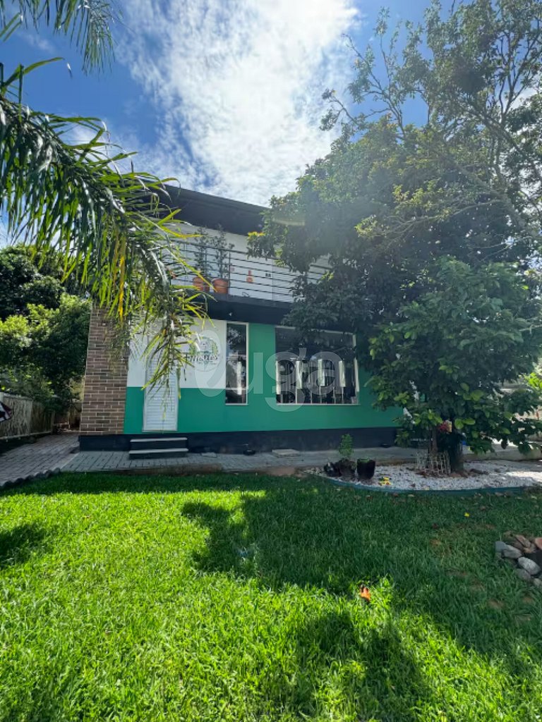 Brewer's Refuge: Suite 900m from Santinho Beach #2